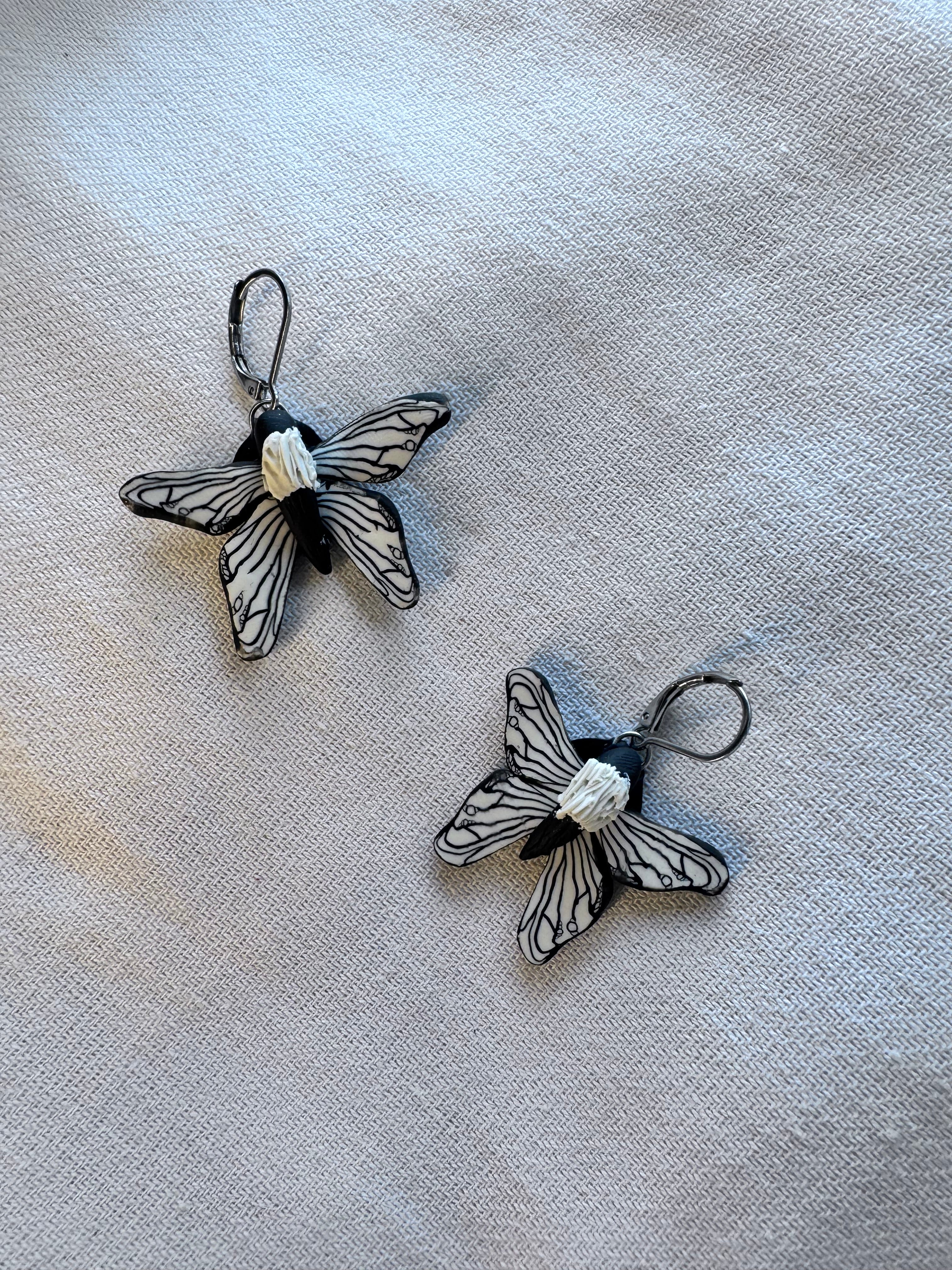 Flutter Stud Drops